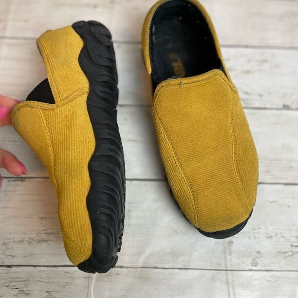 Teva Brown Soft Corduroy Men's Casual Comfort Shoes (Size US7) - Picture 5 of 11